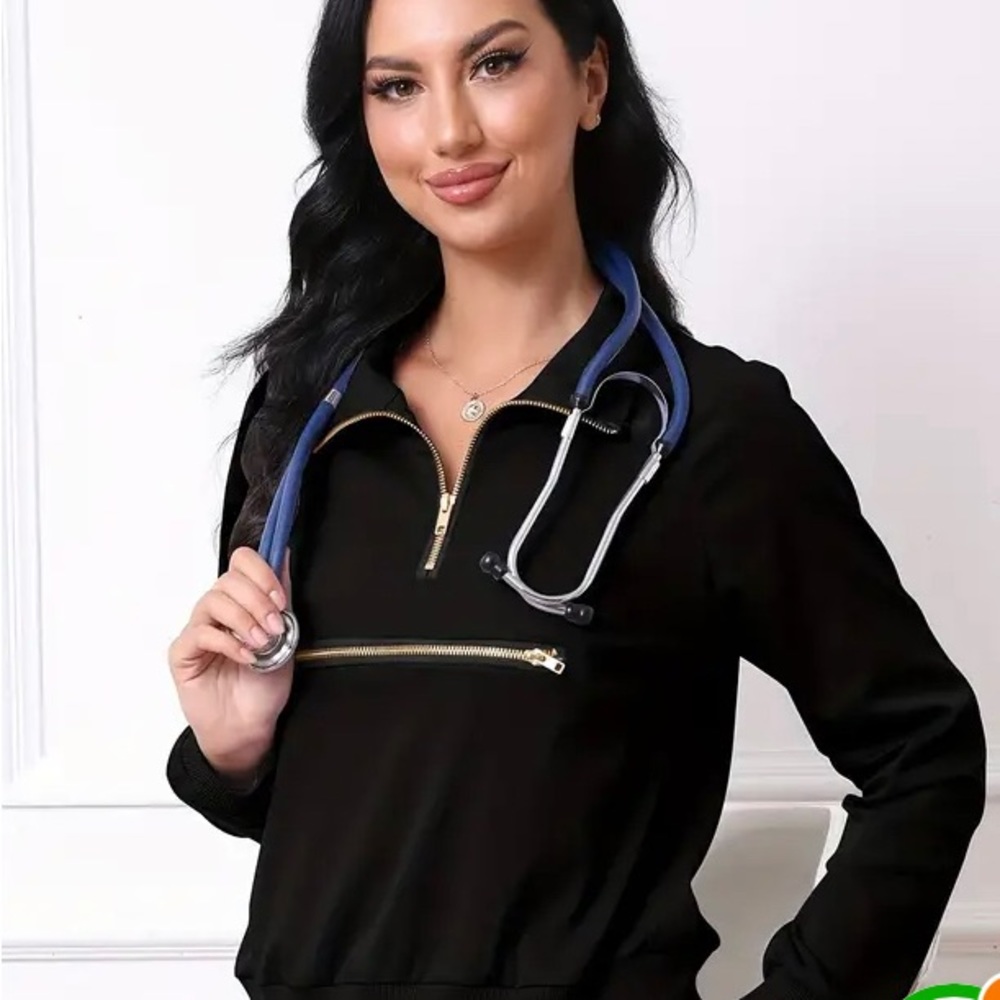 SOLID BLACK HALF ZIP SCRUB TOP Womens Medium 6 Long Sleeve NWOT Warm And Cozy!